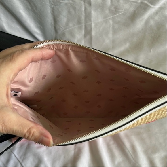 Kate Spade Picnic In The Park Strawberry Clutch Bag/ Stud Earrings Set - Picture 5 of 13